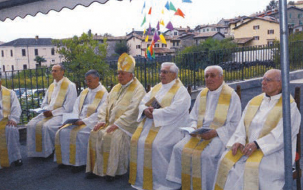 Celebrazione eucaristica presieduta da Monsignor Grampa, vescovo di Lugano